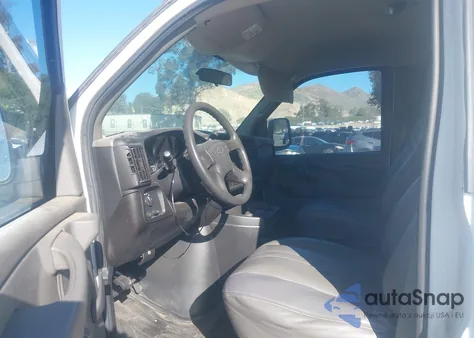 2007 Chevrolet Express Work Van z USA, uszkodzony, nr VIN 1GCFG15X871248499